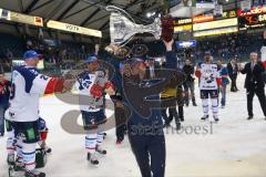 DEL - Eishockey - Finale 2015 - Spiel 6 - ERC Ingolstadt - Adler Mannheim - 1:3 - Mannheim Deutscher Meister 2015 - Trainer Mannheim Jeffrey Ward Pokal