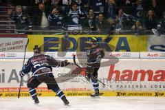 DEL - Eishockey - Finale 2015 - Spiel 2 - ERC Ingolstadt - Adler Mannheim - Tor 3:1 Jubel Brandon Buck (ERC 9) Assist Thomas Greilinger (ERC 39)