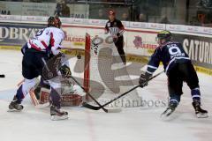 DEL - Playoff - Viertelfinale - 7. Spiel - ERC Ingolstadt - Iserlohn Roosters - Brandon Buck (#9 ERC Ingolstadt) mit einer Torchance - Mathias Lange Torwart Iserlohn -  Foto: Jürgen Meyer