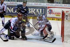 DEL - Playoff - Viertelfinale - 7. Spiel - ERC Ingolstadt - Iserlohn Roosters - Björn Barta (#33 ERC Ingolstadt) - Mathias Lange Torwart Iserlohn - Foto: Jürgen Meyer