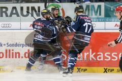 DEL - Eishockey - Finale 2015 - Spiel 2 - ERC Ingolstadt - Adler Mannheim - Tor 3:1 Jubel Brandon Buck (ERC 9) Assist Thomas Greilinger (ERC 39) rechts Petr Taticek (ERC 17)