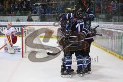 DEL - Eishockey - Playoff - Spiel 5 - ERC Ingolstadt - DEG Düsseldorf - Tor Jubel durch Thomas Greilinger (ERC 39) 4:1