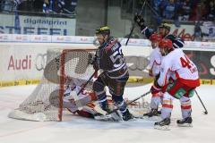 DEL - Eishockey - Playoff - Spiel 3 - ERC Ingolstadt - DEG Düsseldorf - Siegtor durch Patrick Hager (ERC 52), Torhüter Tyler Beskorowany (DEG 39)keine Chance Jubel