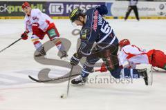 DEL - Eishockey - Playoff - Spiel 3 - ERC Ingolstadt - DEG Düsseldorf - Patrick Hager (ERC 52) zieht ab mit voller Gewalt