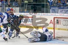 DEL - Eishockey - Finale 2015 - Spiel 2 - ERC Ingolstadt - Adler Mannheim - Jared Ross (ERC 42) überwindet Torwart Dennis Endras (MAN 44) und trifft zum 3:1 Tor Jubel