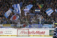 DEL - Eishockey - Playoff - Spiel 1 - ERC Ingolstadt - DEG Düsseldorf - Fans Jubel Fahnen