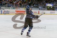 DEL - Play Off - Finale - Spiel 4 ERC Ingolstadt - Adler Mannheim - Michel Periard (#6 ERC Ingolstadt) freut sich über seinen Anschlusstreffer zum 2:3 - Jubel - Foto: Jürgen Meyer