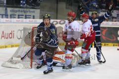 DEL - Eishockey - Playoff - Spiel 3 - ERC Ingolstadt - DEG Düsseldorf - Siegtor durch Patrick Hager (ERC 52), Torhüter Tyler Beskorowany (DEG 39)keine Chance Jubel