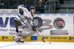 DEL - Eishockey - Finale 2015 - Spiel 5 - Adler Mannheim - ERC Ingolstadt - Benedikt Schopper (ERC 11)