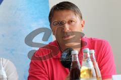 Pressekonferenz - Eishockey-Kompetenzzentrums - Nachwuchsleistungszentrum - Martin Ancicka (Sportlicher Leiter EV Regensburg)