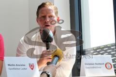 Pressekonferenz - Eishockey-Kompetenzzentrums - Nachwuchsleistungszentrum - Christian Donbeck (Geschäftsführer EV Landshut)