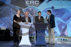 Saisoneröffnung ERC Ingolstadt - Moderatorin Conny Oberhofes - Jiri Ehrenbergen (Sportdirektor ERC Ingolstadt) - Claus Gröber (Geschäftsführer ERC Ingolstadt) - Moderator Bernhard Mahler - Foto: Jürgen Meyer