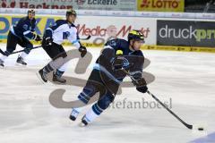 DEL - ERC Ingolstadt - Saison 2014/2015 - Erstes Training in der Saturn Arena - Trainingsspiel, mitte John Laliberte (15) rechts Jared Ross (42)