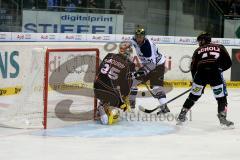 Vorbereitungsspiel - ERC Ingolstadt - Moser Medical Graz99ers - Jean-Francois Boucher #84 ERC Ingolstadt - Sabourin Danny Torwart Graz - Foto: Jürgen Meyer