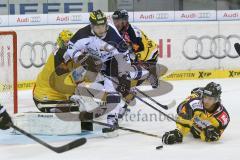 DEL - Vorbereitungsspiel - ERC Ingolstadt - Vienna Capitals - Saison 2014/2015 - John Laliberte (15) gefährlich am Tor