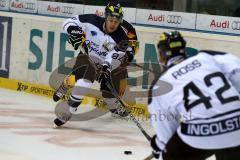 ERC Ingolstadt - Vienna Capitals - Jean-Francois Boucher (#84 ERC Ingolstadt) - Jared Ross (#42 ERC Ingolstadt) - Foto: Jürgen Meyer