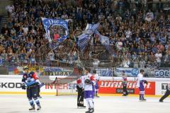 CHL - Champions Hockey League 2015 - ERC Ingolstadt - Braehead Clan - ERC Fans Jubel Fahnen