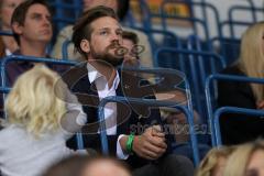 CHL - Champions Hockey League 2015 - ERC Ingolstadt - Braehead Clan - Torwart Timo Pielmeier (ERC 51) sitzt auf der Tribüne