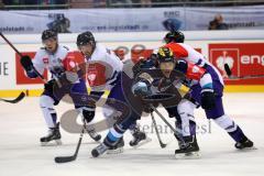 CHL - Champions Hockey League 2015 - ERC Ingolstadt - Braehead Clan - Brian Lebler (ERC 7) stürmt durch die Abwehr