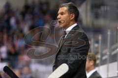 CHL - Champions Hockey League 2015 - ERC Ingolstadt - Braehead Clan - strenger Blick Cheftrainer Emanuel Viveiros (ERC) schmipfen