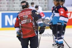 CHL - Champions Hockey League 2015 - ERC Ingolstadt - Braehead Clan - Brandon Buck (ERC 9) mit dem Top Scorer Trikot