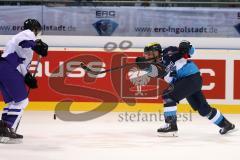 CHL - Champions Hockey League 2015 - ERC Ingolstadt - Braehead Clan - rechts Thomas Greilinger (ERC 39) zieht ab