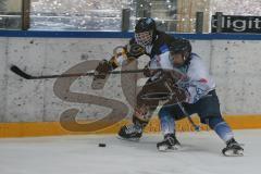 Eishockey - DNL - ERC Ingolstadt - EV Füssen - Christian Semmler weiß ERC Ingolstadt - Meier Tobias schwarz Füssen - Foto: Jürgen Meyer