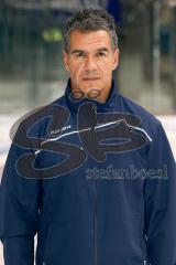 DEL - Eishockey - ERC Ingolstadt - Saison 2015/2016 - Mannschaftsfoto - Portraits - Cheftrainer Emanuel Viveiros (ERC)