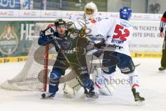 DEL - Eishockey - ERC Ingolstadt - Adler Mannheim - Saison 2015/2016 - Jared Ross (#42 ERC Ingolstadt) - Emery Raymond Torwart(#30 Mannheim) - Bittner Dominik (#52 Mannheim) - Foto: Meyer Jürgen