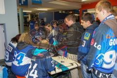 DEL - Eishockey - ERC Ingolstadt - Iserlohn Roosters - Saison 2015/2016 - Verkauf der Sonderzugkarten - Foto: Jürgen Meyer