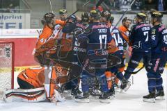 DEL - Eishockey - ERC Ingolstadt - Grizzlys Wolfsburg - Saison 2015/2016 - Haskins Tyler (#10 Wolfsburg) - Petr Taticek (#17 ERC Ingolstadt) - Widing Daniel (#62 Wolfsburg) - Brandon Buck (#9 ERC Ingolstadt) - Petr Taticek (#17 ERC Ingolstadt) - Brian Leb