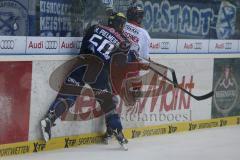 DEL - Eishockey - ERC Ingolstadt - Düsseldorfer EG - Saison 2015/2016 - Thomas Pielmeier (#50 ERC Ingolstadt) - Stephan Daschner DEG - Foto: Jürgen Meyer