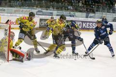 DEL - Eishockey - ERC Ingolstadt - Krefeld Pinguine - Saison 2015/2016 - Alexander Barta (#92 ERC Ingolstadt) - Patrick Galbraith Torwart (#31 Krefeld)  - Kyle Sonnenburg (#34 Krefeld)  - Thomas Greilinger (#39 ERC Ingolstadt) - Foto: Meyer Jürgen