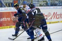 DEL - Eishockey - ERC Ingolstadt - Adler Mannheim - Saison 2015/2016 - Thomas Greilinger (#39 ERC Ingolstadt) - Petr Taticek (#17 ERC Ingolstadt) - Foto: Jürgen Meyer