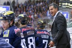 DEL - Eishockey - ERC Ingolstadt - Grizzlys Wolfsburg - Saison 2015/2016 - Manny Viveiros (Trainer ERC Ingolstadt) - Tomas Kubalik (#81 ERC Ingolstadt) - Brian Lebler (#7 ERC Ingolstadt) - Foto: Jürgen Meyer