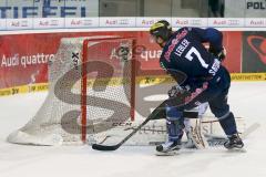 DEL - Eishockey - ERC Ingolstadt - Thomas Sabo Ice Tigers - Saison 2015/2016 - Brian Lebler (#7 ERC Ingolstadt) mit dem 3:0 Führungstreffer - Tyler Beskorowany Torwart (#34 Ice Tigers) - Foto: Meyer Jürgen