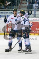 DEL - Eishockey - ERC Ingolstadt -Hamburg Freezers - Saison 2015/2016 -Tomas Kubalik (#81 ERC Ingolstadt) - Brandon McMillan (ERC Ingolstadt) schiesst den 1:1 Ausgleichstreffer - Jubel - Foto: Meyer Jürgen