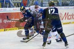 DEL - Eishockey - ERC Ingolstadt - Adler Mannheim - Saison 2015/2016 - Thomas Greilinger (#39 ERC Ingolstadt) - Petr Taticek (#17 ERC Ingolstadt) - Foto: Jürgen Meyer