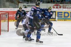 DEL - Eishockey - ERC Ingolstadt - Eisbären Berlin - Saison 2015/2016 - Tomas Kubalik (#81 ERC Ingolstadt) - Brian Lebler (#7 ERC Ingolstadt) - Foto: Meyer Jürgen