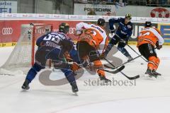 DEL - Eishockey - ERC Ingolstadt - Grizzlys Wolfsburg - Saison 2015/2016 - Petr Taticek (#17 ERC Ingolstadt) mit dem 2:3 Anschlußtreffer - Brückmann Felix (#90 Wolfsburg) Torwart Wolfsburg - Thomas Greilinger (#39 ERC Ingolstadt) - Foto: Jürgen Meyer