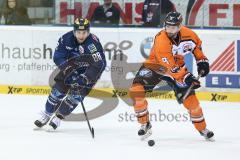 DEL - Eishockey - ERC Ingolstadt - Grizzlys Wolfsburg - links Brandon McMillan (ERC 88) rechts Jeff Likens (GW)