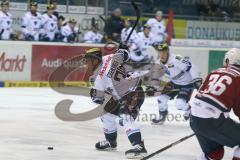 DEL - Eishockey - ERC Ingolstadt -Hamburg Freezers - Saison 2015/2016 - Thomas Greilinger (#39 ERC Ingolstadt) beim Schlagschuß - Foto: Meyer Jürgen