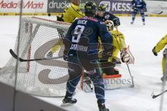 DEL - Eishockey - ERC Ingolstadt - Krefeld Pinguine - Saison 2015/2016 - Brandon Buck (#9 ERC Ingolstadt) - Foto: Meyer Jürgen