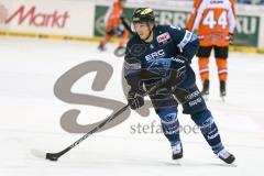 DEL - Eishockey - ERC Ingolstadt - Grizzlys Wolfsburg - Saison 2015/2016 - Danny Irmen (#19 ERC Ingolstadt) beim warm machen - Foto: Jürgen Meyer