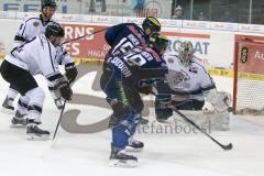 DEL - Eishockey - ERC Ingolstadt - Thomas Sabo Ice Tigers - Saison 2015/2016 - Thomas Greilinger (#39 ERC Ingolstadt) - Andreas Jenike Torwart (29 Ice Tigers) - Danny Irmen (#19 ERC Ingolstadt) - Foto: Meyer Jürgen