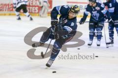DEL - Eishockey - ERC Ingolstadt - Thomas Sabo Ice Tigers - Saison 2015/2016 - Stephan Kronthaler (#8 ERC Ingolstadt) beim warm machen - Foto: Meyer Jürgen