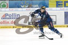 DEL - Eishockey - ERC Ingolstadt - Iserlohn Roosters - Brandon Buck (ERC 9) zieht ab zum 1:0 Tor Jubel