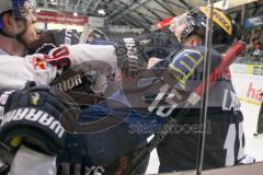 DEL - Eishockey - ERC Ingolstadt - EHC Red Bull München - John Laliberte (#15 ERC Ingolstadt) - Rauferei - Schlägerei - Saison 2015/2016 - Foto: Meyer Jürgen