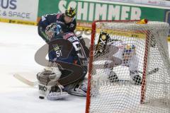 DEL - Eishockey - ERC Ingolstadt - EHC Red Bull München - Patrick McNeill (#2 ERC Ingolstadt) - Timo Pielmeier Torwart (#51 ERC Ingolstadt) - Jaffray Jason (#15 München) - Saison 2015/2016 - Foto: Meyer Jürgen