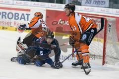 DEL - Eishockey - ERC Ingolstadt - Grizzlys Wolfsburg - Saison 2015/2016 - John Laliberte (#15 ERC Ingolstadt) -  - Brückmann Felix (#90 Wolfsburg) Torwart Wolfsburg - John Laliberte (#15 ERC Ingolstadt) - Hambly Timothy (#41 Wolfsburg) - Foto: Jürgen Mey